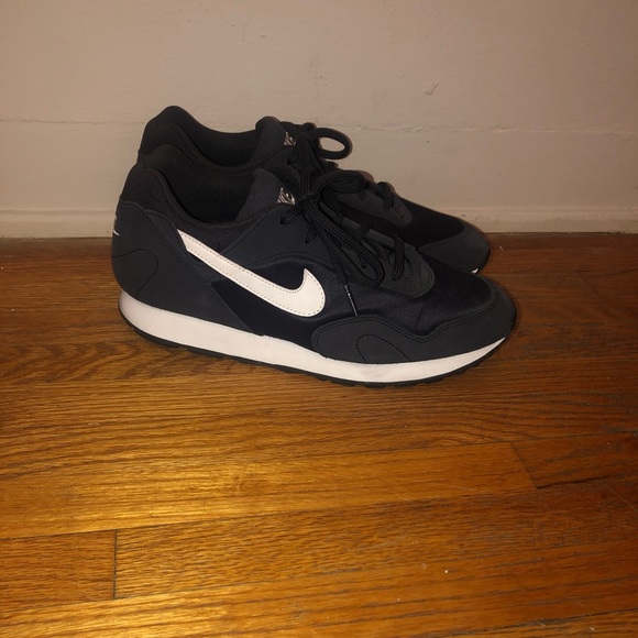 Nike Shoes - Nike Women’s Outburst